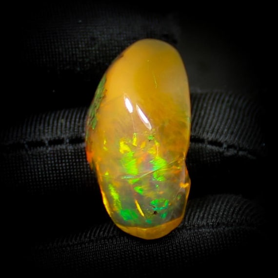 Rainbow Fire Opal Tumble, Opal Raw,Natural Specimen Opal, Opal Smooth Polished Raw, Opal Crystal, Opal Rough 26.00 Carats, 29x16x13mm