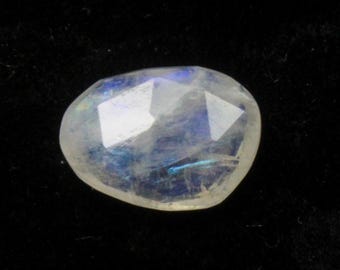 Rainbow Moonstone Rose Cut Gemstone: 3.40 Carat, 12.5x10mm