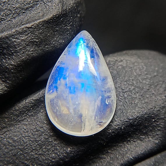 Pear Rainbow Moonstone Cabochon: 2.80 Carats, 12x8x4 mm, Jewelry Making