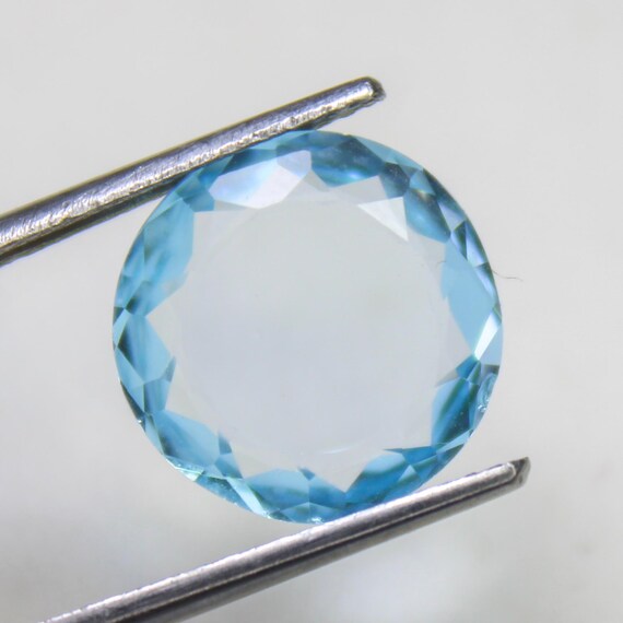Natural Sky Blue Topaz Faceted: 4.00 Carat Round Shape Cut Gemstone, 12x12x3 mm