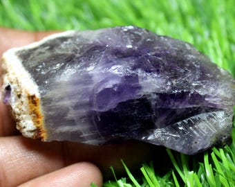 Natural Purple Amethyst Raw Piece In Rough Shape 357.30 Carats 64x32x21 mm Size