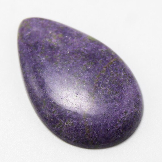 Natural Stichtite Cabochon Oval Shape For Making Jewelry 12.60 Carat 29x18x4 Carat MM