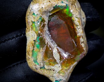 AAA+++ Opal, Specimen Opal Raw, Natural Ethiopion Opal Raw, Rainbow Fire, Opal Rough 50x31x16 mm,156.69 CTS