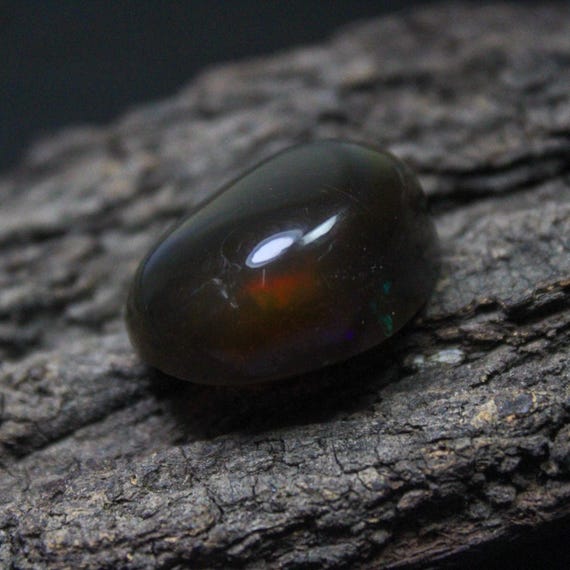 Natural Ethiopian Opal Specimen: Polished Raw Multi Fire Opal (29x24x13 MM, 52.90 Carats)