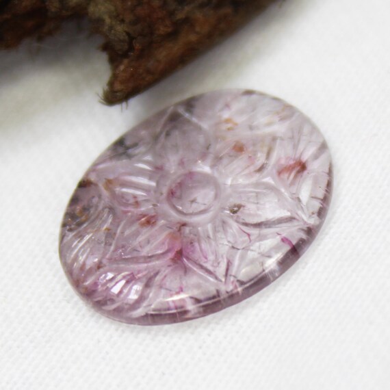 Pink Tourmaline Carving: Oval Gemstone for Jewelry (3.58 Carats, 15x12x2 mm)