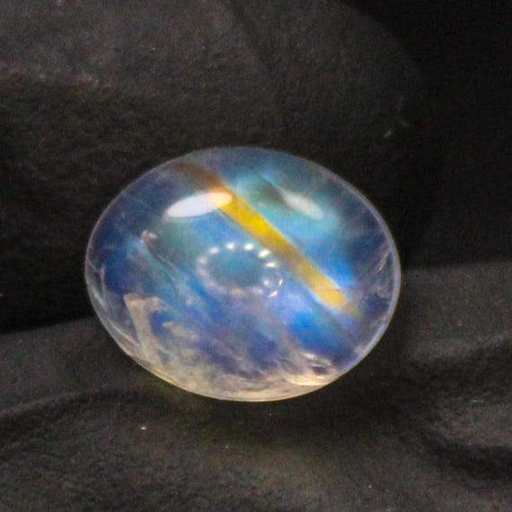 Rainbow Moonstone Cabochon: Oval Gemstone for Jewelry Making (10x8x4 mm, 2.30 Carat)