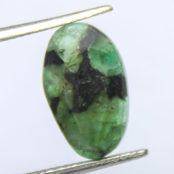 Natural Faceted Rose Cut Green Emerald Gemstone: 3.70 Carat Fancy Cut