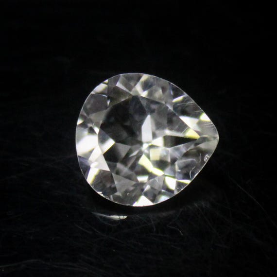 Faceted White Topaz Heart: 3.20 Carat Gemstone for Jewelry Making