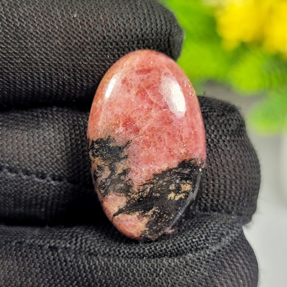 AAA+ Quality Natural Rhodonite Cabochon Gemstone 26 Ct. Wonderful Designer Rhodonite Oval Shape 25x15x6 MM Loose For Jewelry