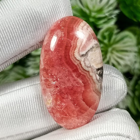 AAA+ Quality Natural Rhodochrosite, Oval shape rhodochrosite , calibrated, flatback cabochon, Gemstone, 33x19x6mm, 45.00 Cts