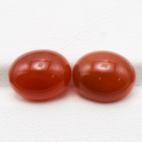 Natural Orange Carnelian Pair Cabochon: Oval Shape Gemstone 7.70 Carat 11x9x5 mm Size