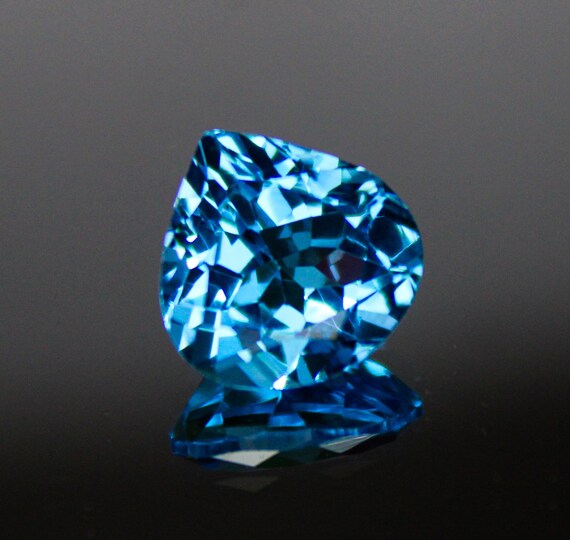 Amazing Quality Natural Rare Swiss Blue Topaz Heart ,High Quality Of Loop Clean Blue Topaz For Jewelery Making 3.60 Cts Piece