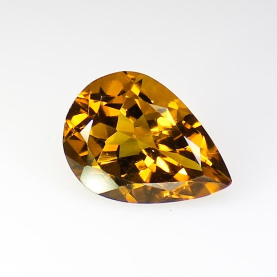 Natural Faceted Honey Quartz In Pear Shape Yellow Honey Quartz 14X10x7 MM 5.10 Carats Quartz Gemstone For Making Jewelry Ring ,Pendent