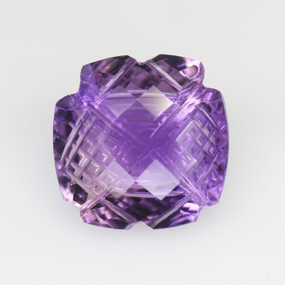 Natural Faceted Purple Amethyst Carving: Loose Gemstone 9.85 Carat ( 15x15x8 mm)