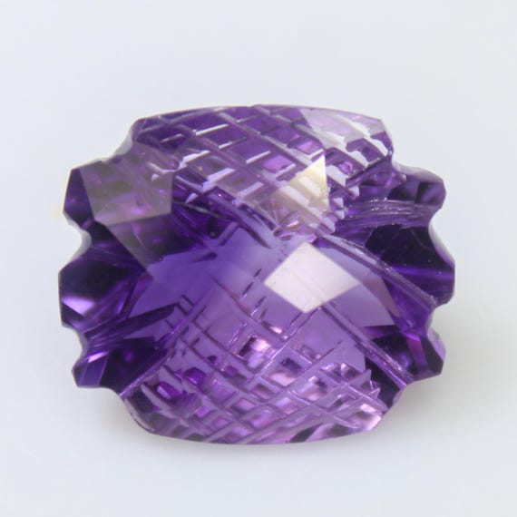 Natural Faceted Amethyst Carving:Loose Gemstone 6.95 Carat (14x12x8 mm)