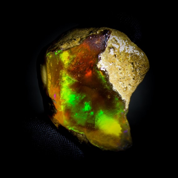 Natural Ethiopian Opal Raw Specimen: Rainbow Fire, 61 CTS (30x25x15 MM)