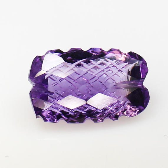 Purple Amethyst Carving: Natural Rectangle Cut Gemstone (11.45 CT, 19x12x8mm)