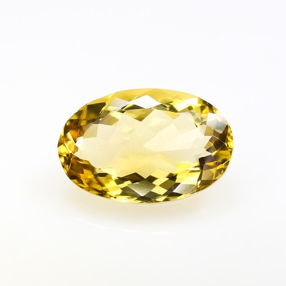 Natural Faceted Yellow Citrine Gemstone: 10.30 CTS, 18x12x7 mm Oval Cut