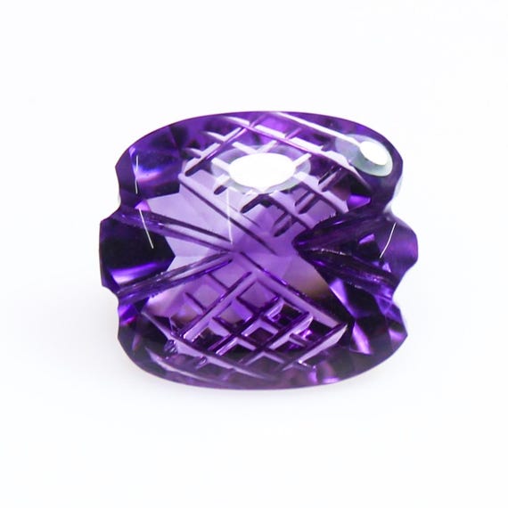 Natural Purple Amethyst Carving: Cushion Cut Gemstone (7.45 CT, 14x12x8 mm)