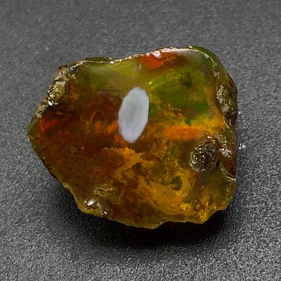 Natural Oil Ethiopian Opal Specimen, Rainbow Fire, Opal Rough (18X15X9 mm, 14.55 CTS)
