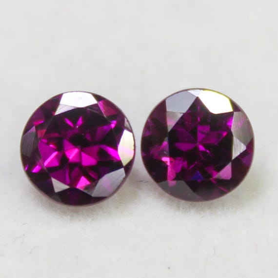 Faceted Pink Rhodolite Garnet Pair In Round Shape: (2.40 Carat - 6x6x4 MM Size)
