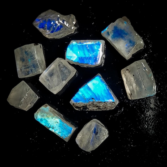 White Moonstone Raw Stone- 10 Pcs Lot - Rough Healing Gemstone - Natural Raw Crystal - Pocket Crystal - Healing Stone Size 5mm - 15mm, 45Cts