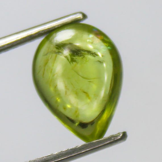 Natural Green Peridot Cabochon: 3.05 Carat Pear-Shape Gemstone 11x8x4 mm Size