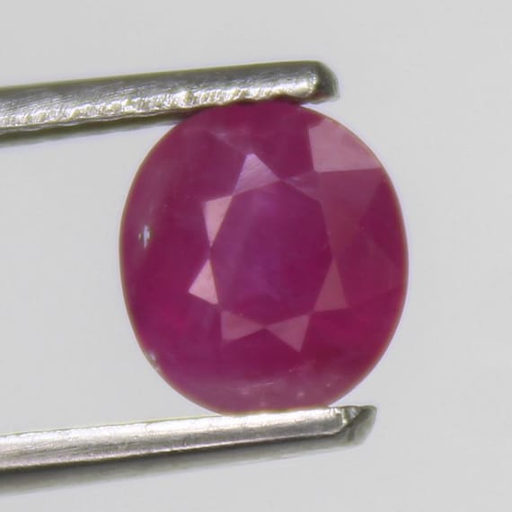 Natural Pink Ruby Faceted Gemstone: (6x5x4 mm 1.35 Carat) Jewelry Making Stone