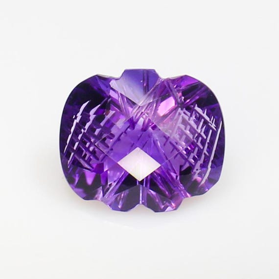 Natural Purple Amethyst Carving: Cushion Cut Gemstone (10.40 CT, 16x14x9 mm)