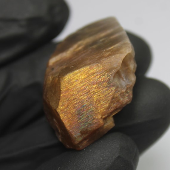 Raw Orange Sunstone Piece: Natural Gemstone for Jewelry Making (50.00 Carats, 32x20x12 mm)