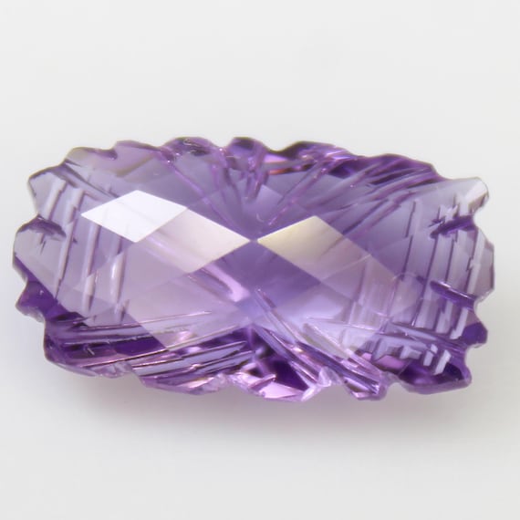 Natural Faceted Purple Amethyst Carving: Loose Gemstone 7.20 Carat ( 18x10x7 mm)
