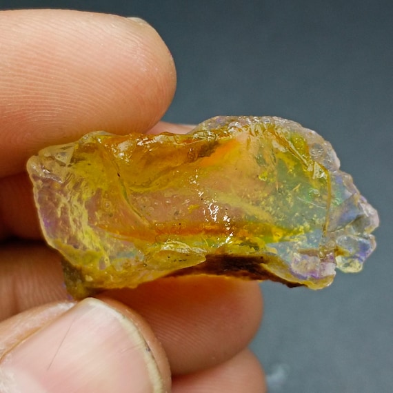 Natural Oil Ethiopian Opal Specimen, Rainbow Fire, Opal Rough (32X22X11 mm, 33.10 CTS)
