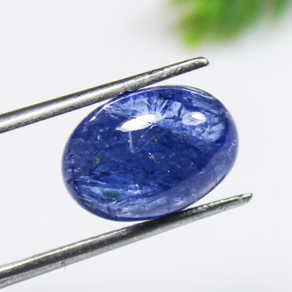 Natural Blue Tanzanite Cabochon: Oval Gemstone, 6.60 Carats (13x9x5 MM)