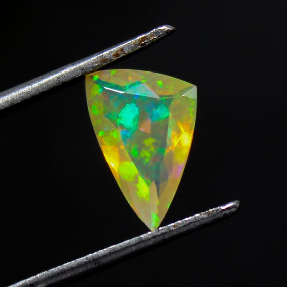 Natural Faceted Ethopian Opal,Amazing Faceted Ethopian Opal 1.30Ct Piece,Beautiful Fancy Ethopian Opal ,Amazing Quality, 11x8x4mm