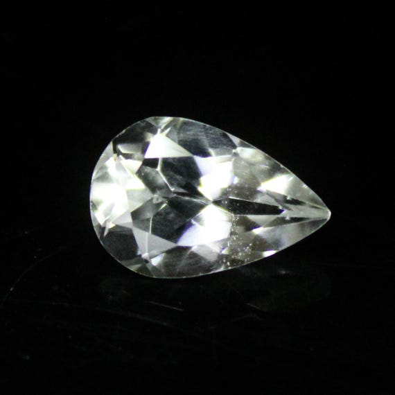 Faceted White Topaz Pear Shape: 3.20 Carat Gemstone