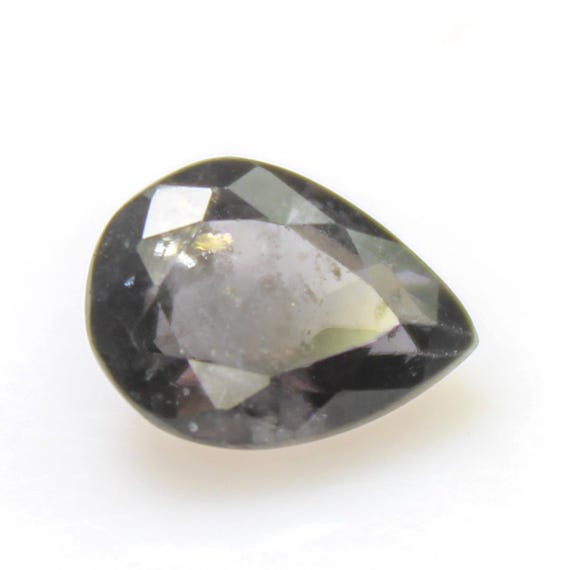 Gray Pear Shape Spinal Gemstone: Faceted Jewelry Making (8.5x6x4 MM, 1.80 CTS )