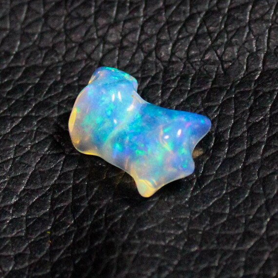 Natural White Fire Ethiopian Opal Tumble: 2.65 Carats Gemstone