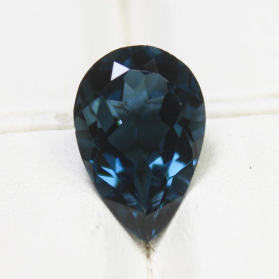 Natural London Blue Topaz Gemstone: 4.50 Carat Pear, 13x8x6 mm