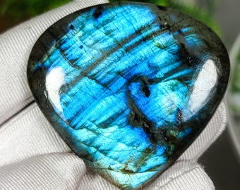 Heart Labradorite Cabochon: Black Rainbow Gemstone, Wire Wrap Jewelry (42x45x7 MM)