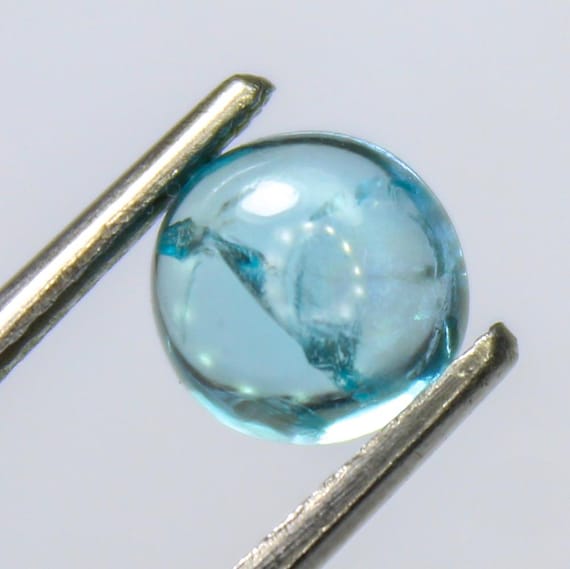 Natural Blue Apatite Cabochon: 1.20 Carat In Round Shape Gemstone, 6x6x3 mm