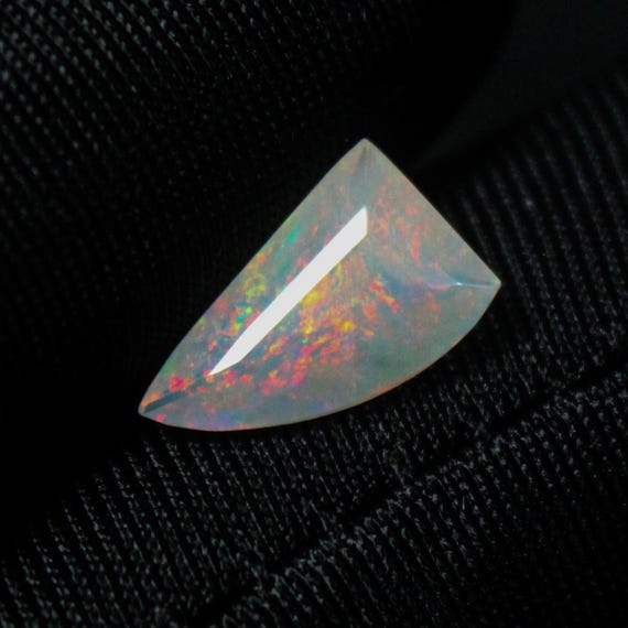 Natural Faceted Ethopian Opal,Amazing Faceted Ethopian Opal 1.20Ct Piece,Beautiful Fancy Ethopian Opal ,Amazing Quality, 11x6x4mm