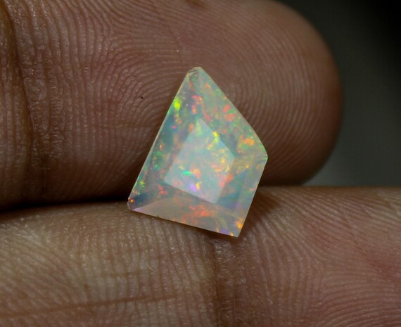 Natural Faceted Ethopian Opal,Amazing Faceted Ethopian Opal 1.20 Ct Piece,Beautiful Fancy Ethopian Opal ,Amazing Quality,10x8x4 MM