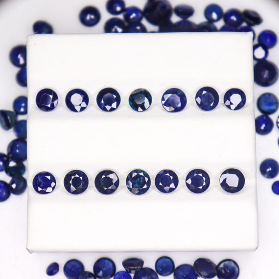 Faceted Round Blue Sapphire: Natural Gemstone for Jewelry Making (2-5 mm Lot