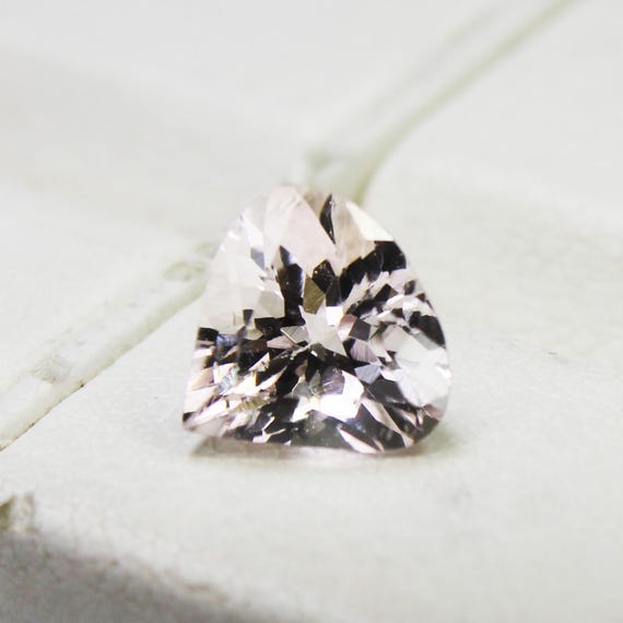 Natural Pink Morganite Gemstone: 1.10 Carat Heart, 7x7x5 mm Size