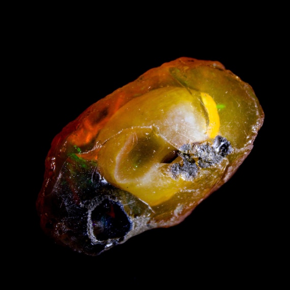 100% Egg Opal Raw, Specimen Opal Raw, Natural Ethiopion Opal Raw, Rainbow Fire, Egg Opal Rough 52x30x34 MM, 272.70 CTS.