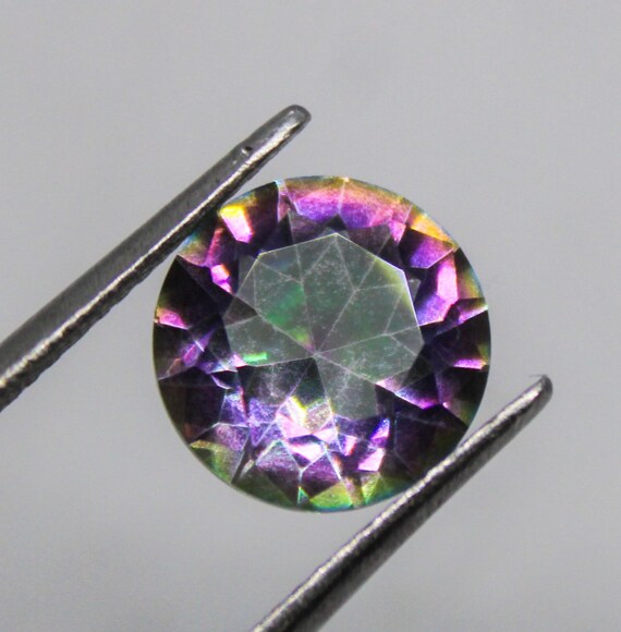 Faceted Mystry Quartz Gemstone: Rainbow Quartz Loose Gems 2.80Carat (10x10x6 MM)