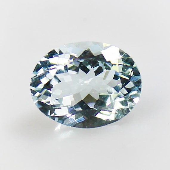 Oval Aquamarine Gemstone: 2.30 Carat Faceted Loose Gem (10x7x5 MM)