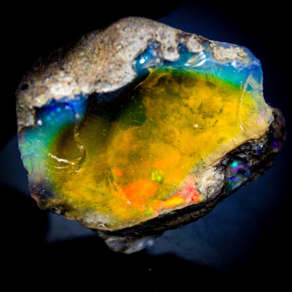 Crystal Opal Raw, Specimen Opal Raw, Natural Ethiopion Opal Raw, Rainbow Fire Opal, Opal Rough 40x36x17 MM, 140.90 CTS.