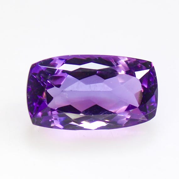 Faceted Purple Amethyst Gemstone: Natural Cushion Cut (17x10x8mm, 10.40 CT)