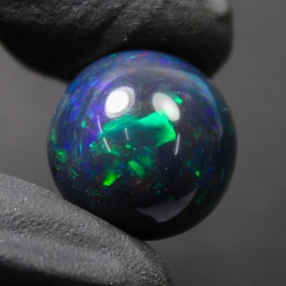 Natural Black Ethiopian Opal Cabochon: Round Shape Gemstone (14x14x10 MM, 9.30 Carat)